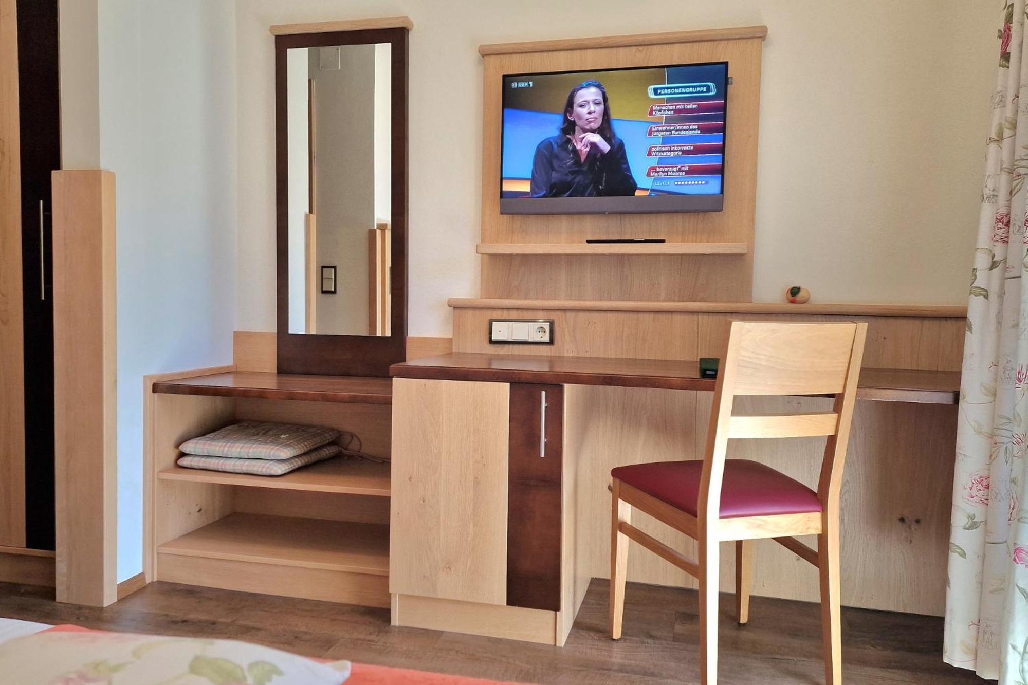 Landgasthof Trattnig Schiefling am See Quarto foto