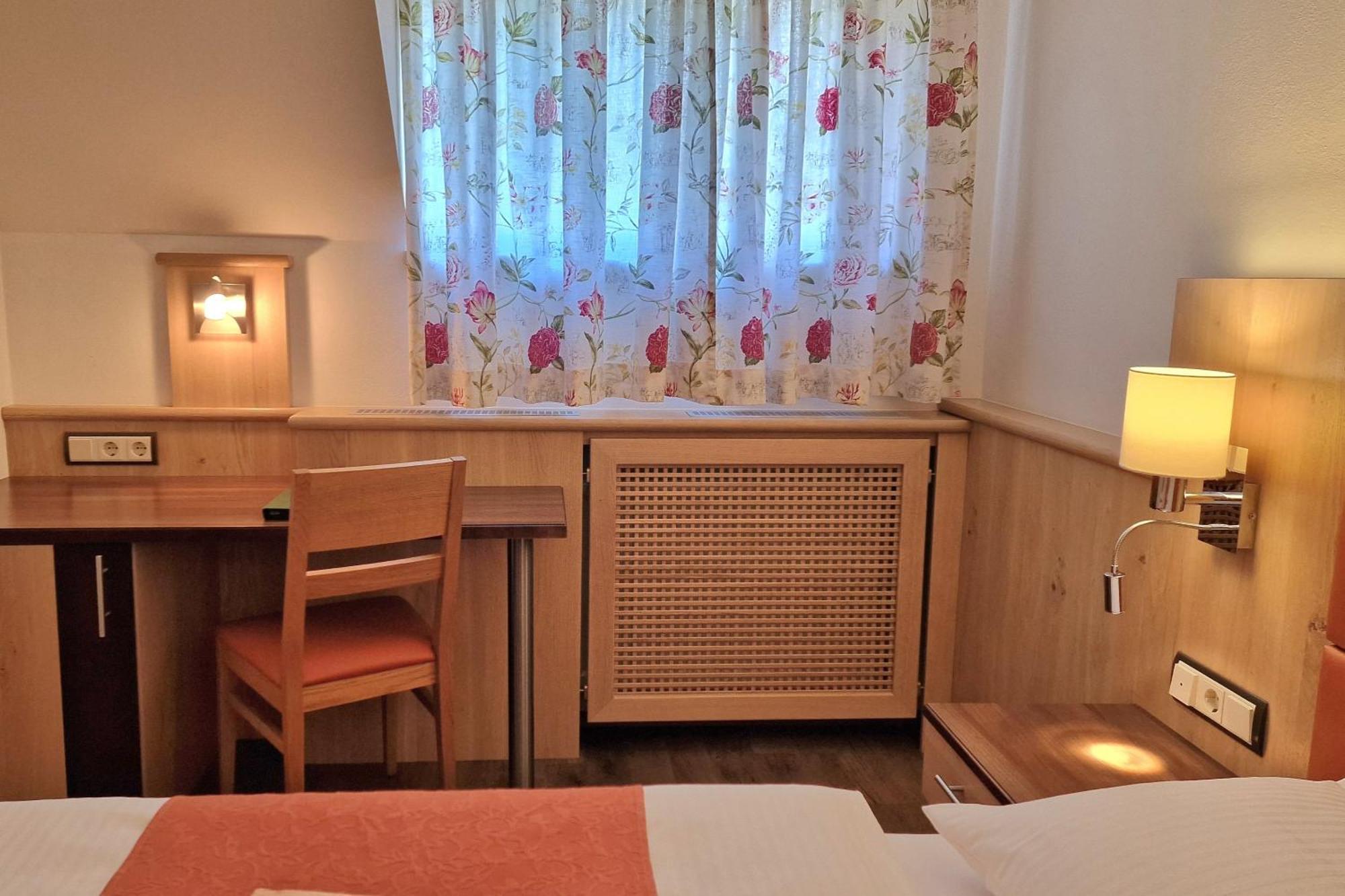 Landgasthof Trattnig Schiefling am See Quarto foto