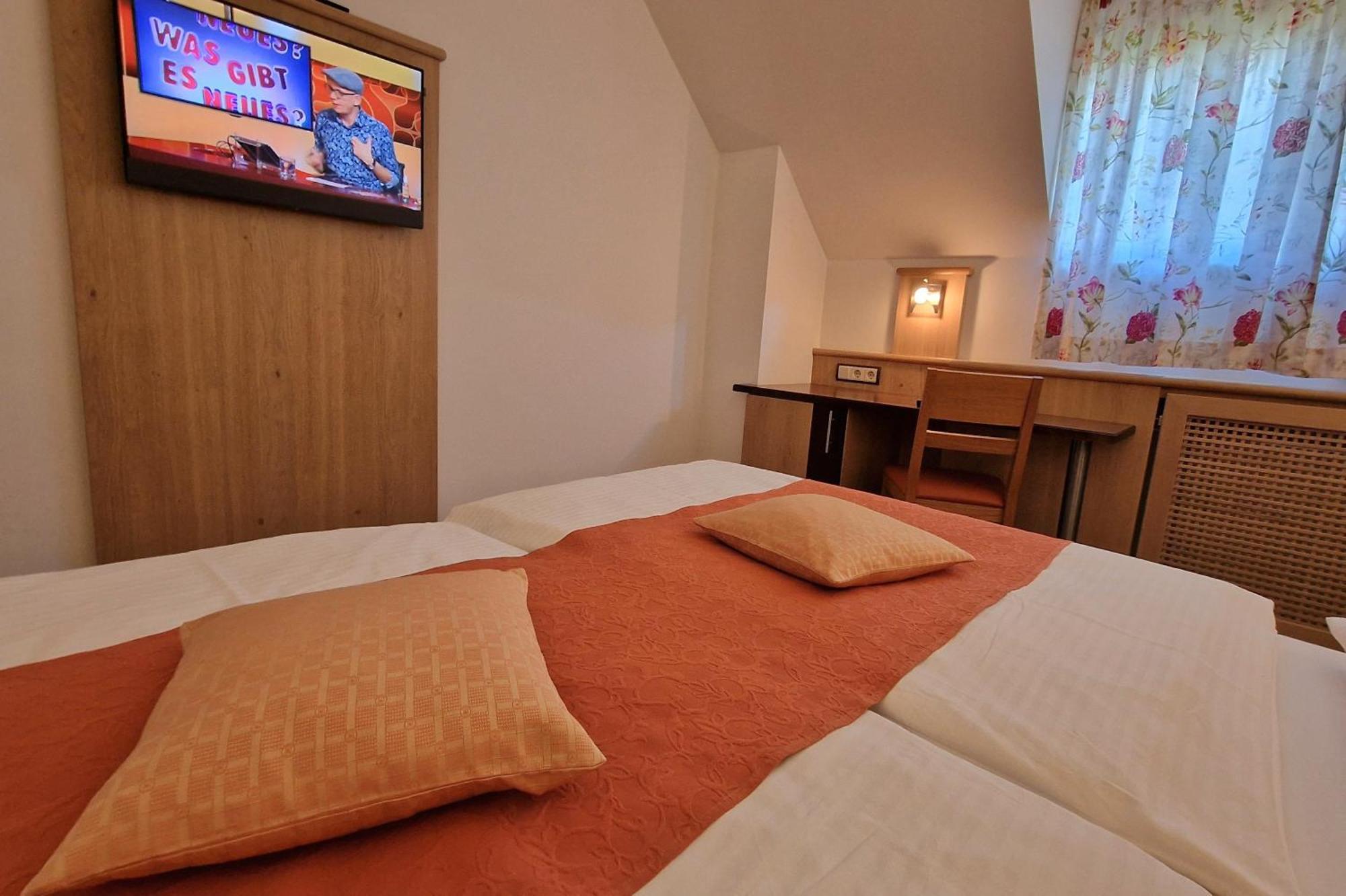 Landgasthof Trattnig Schiefling am See Quarto foto